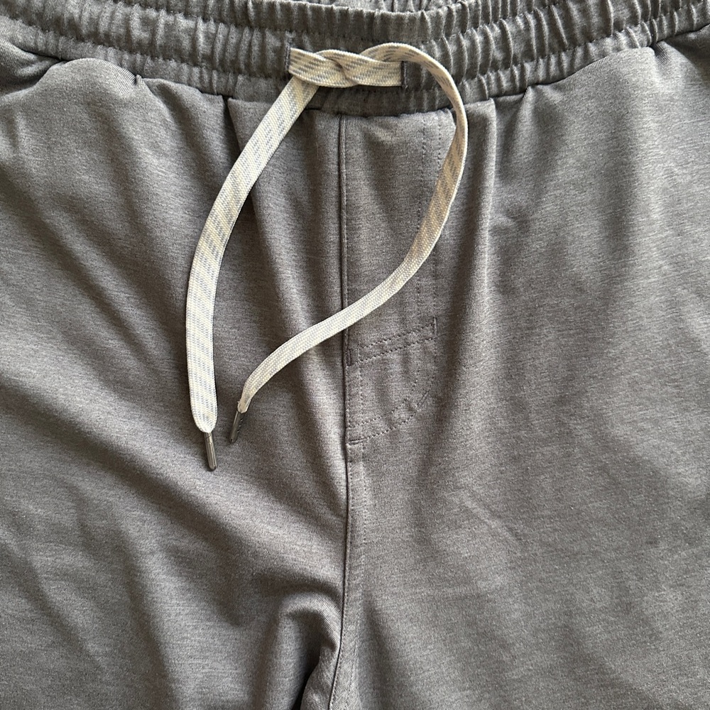 Vouri Sunday Performance Jogger, like new!